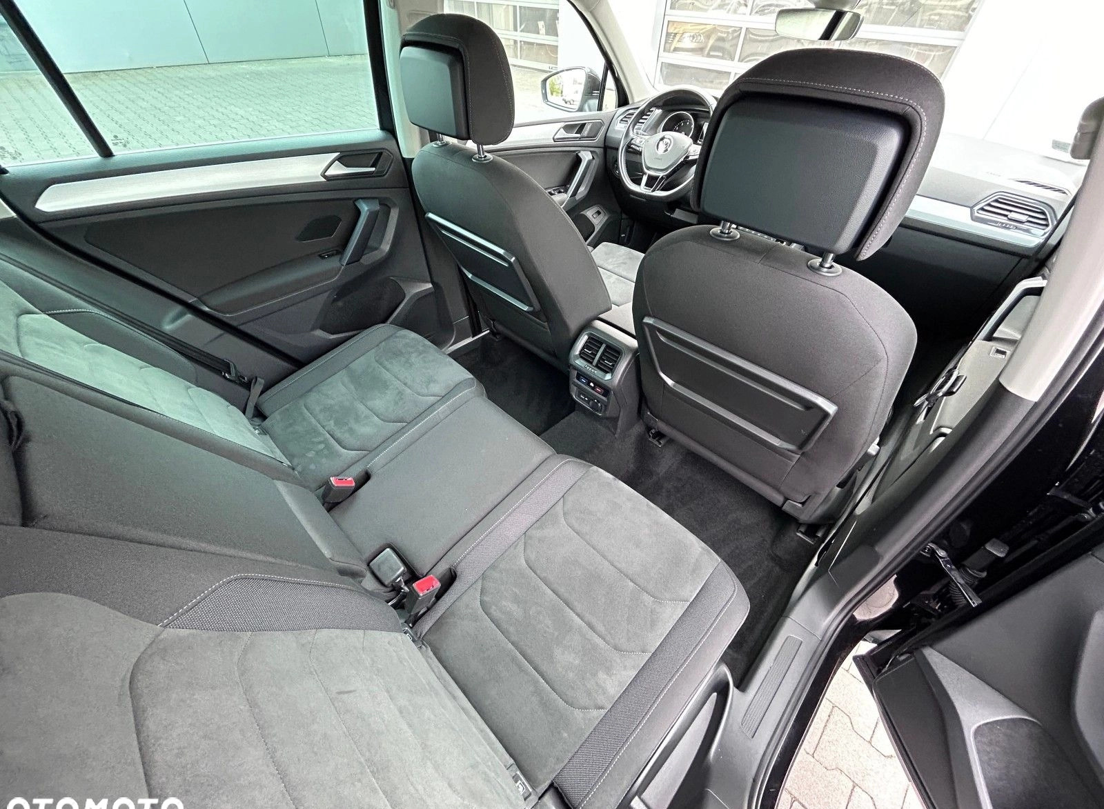Volkswagen Tiguan cena 112900 przebieg: 71058, rok produkcji 2020 z Krzeszowice małe 781